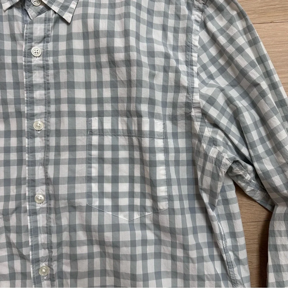 J.CREW MEN'S - BUTTON DOWN SHIRT - SIZE MEDIUM - PERFECT CONDITION